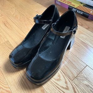 SOLD Steve Madden Platforms